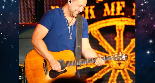 Lee Turner — Moody Leather luxury guitar strap artist