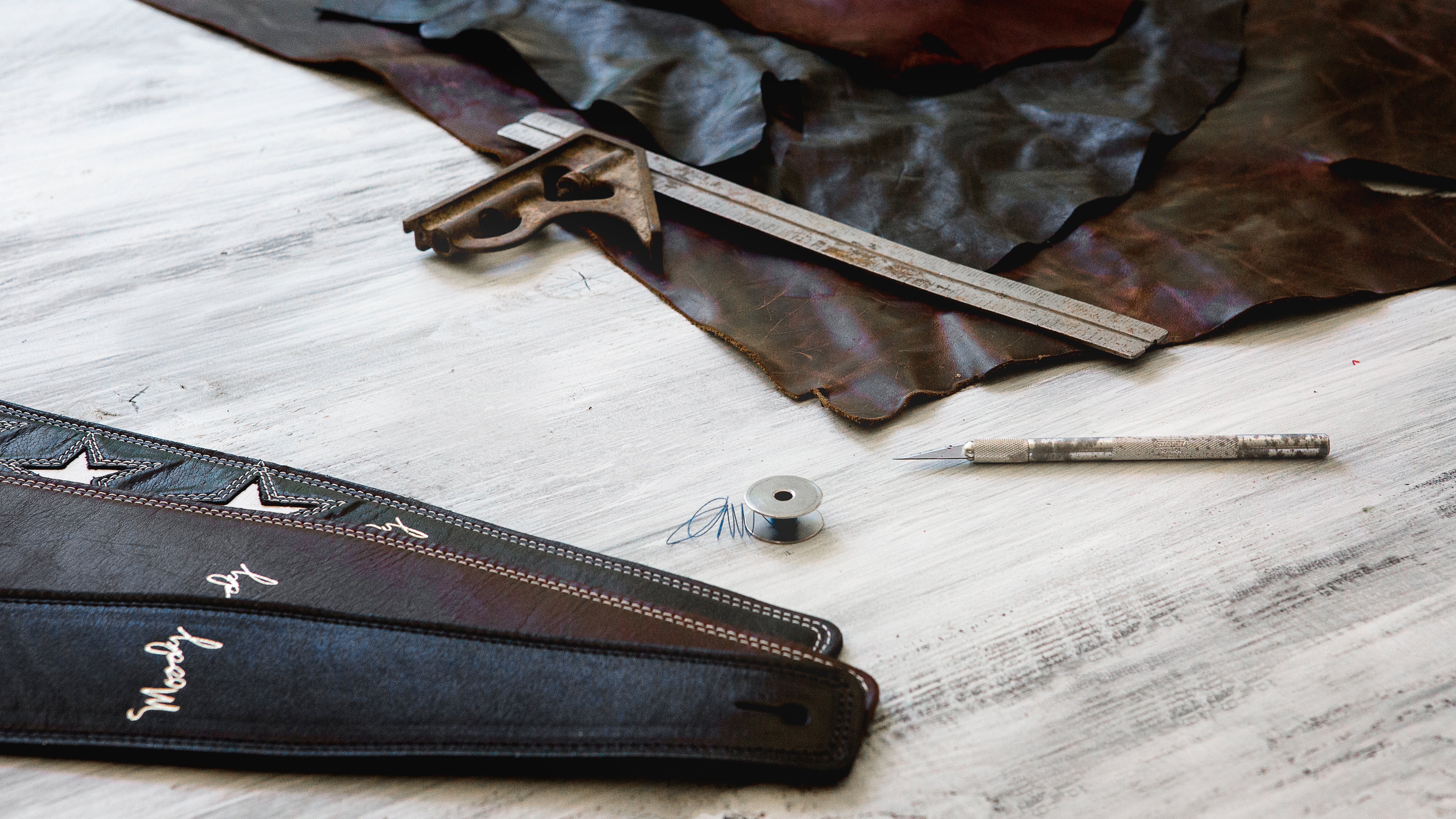Luxury Guitar Straps Handmade in USA | Moody Leather